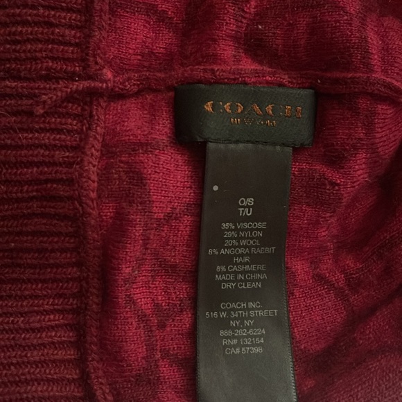 Coach Signature Beanie. Color: Burgundy - Picture 4 of 8